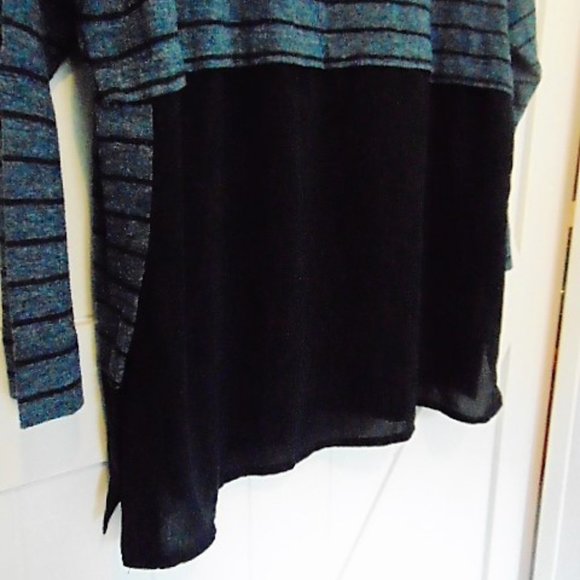 Ann Taylor LOFT Long Sleeve Striped Tunic Top - Picture 5 of 6